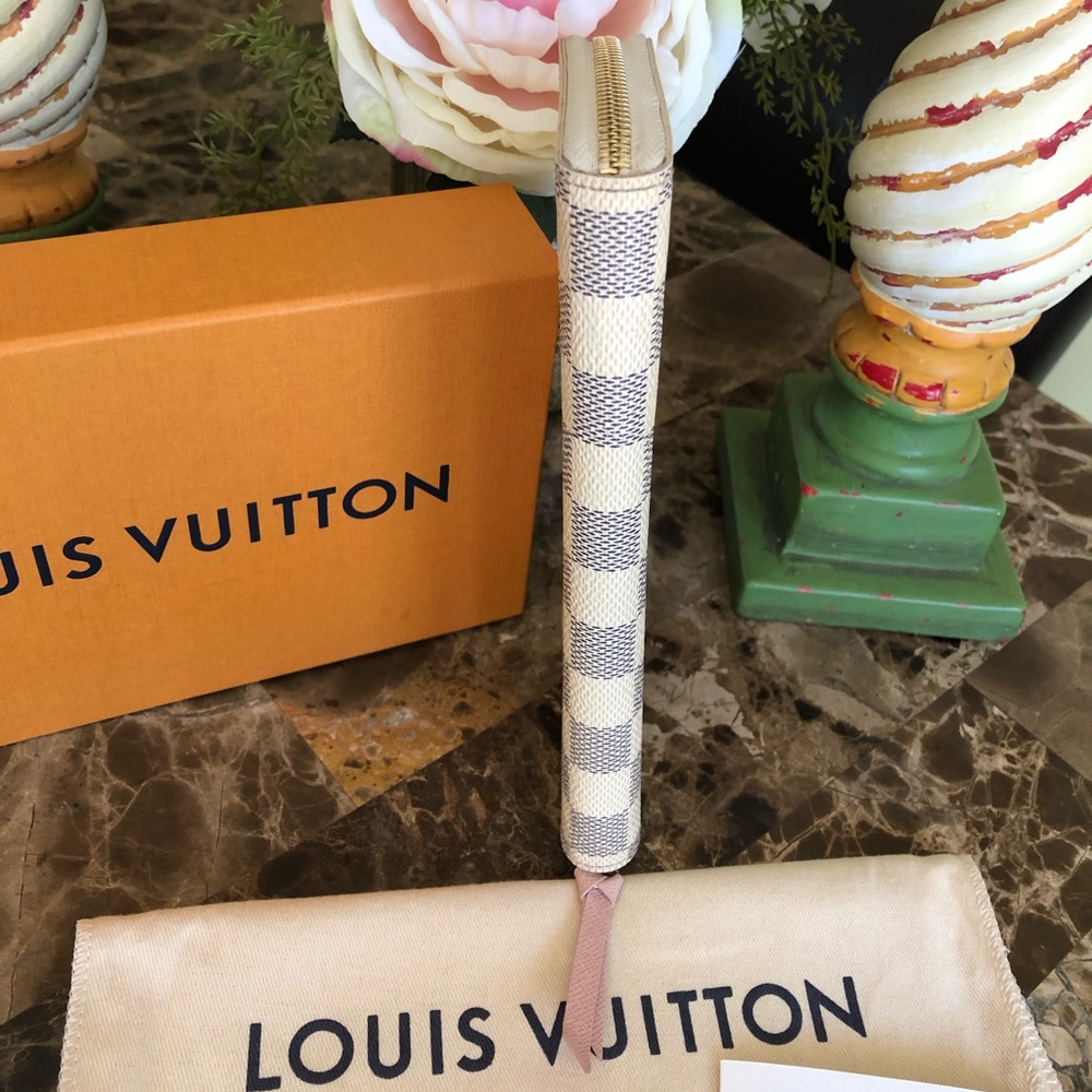 AUTH Louis Vuitton Portefeuille Clemence Wallet🌺 - Picture 6 of 8